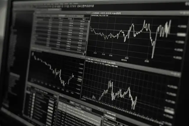 Trump’s Tariffs: Impact and Trade War Analysis