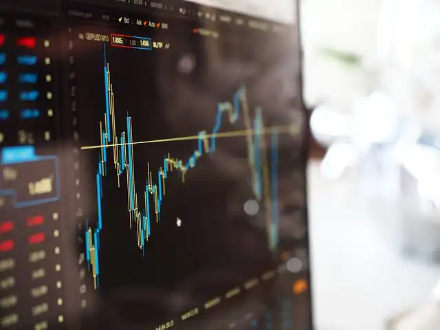 Top Crypto Platforms: Robinhood, Coinbase, Uphold & More